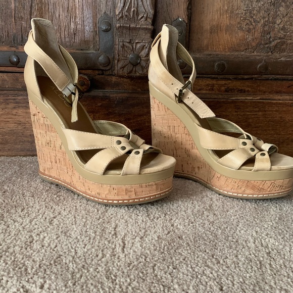ALDO Platform-Wedge - Picture 5 of 7